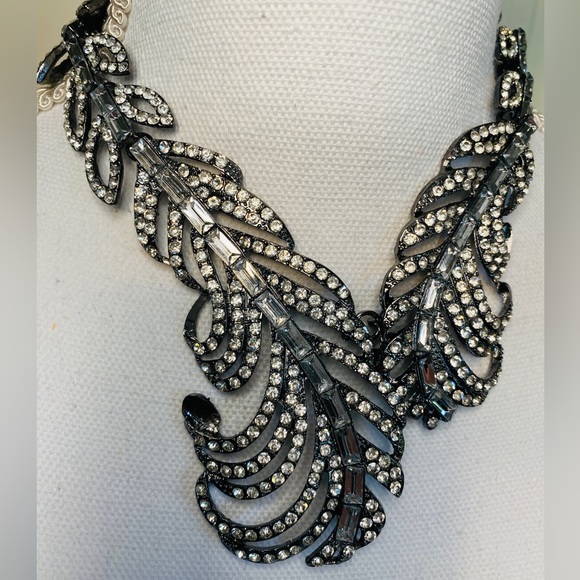 Statement Necklace - Picture 2 of 6